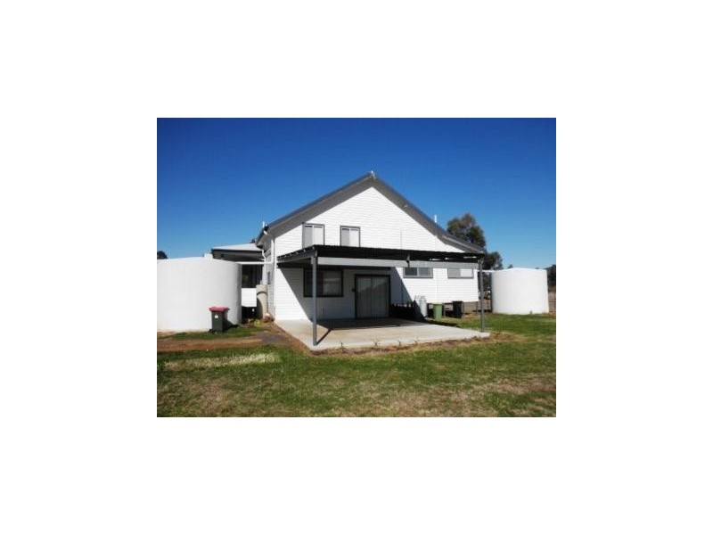 8 Galway Avenue, Gunnedah NSW 2380