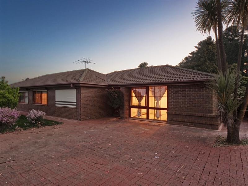 1 Hewletts Road, Forest Range SA 5139