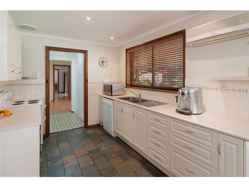 41 Adelaide Road, Strathalbyn SA 5255