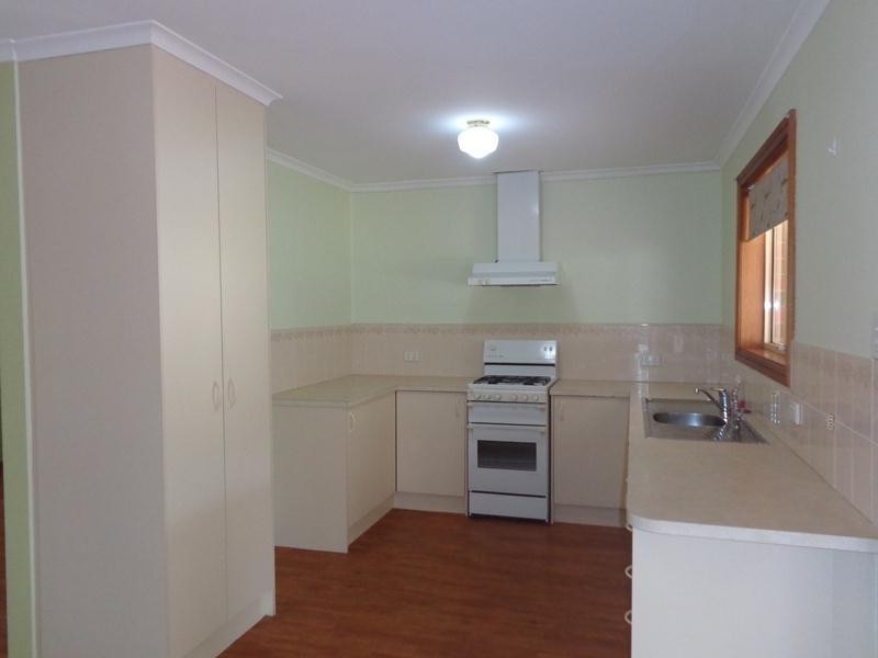 4 Ware Close, Mount Barker SA 5251