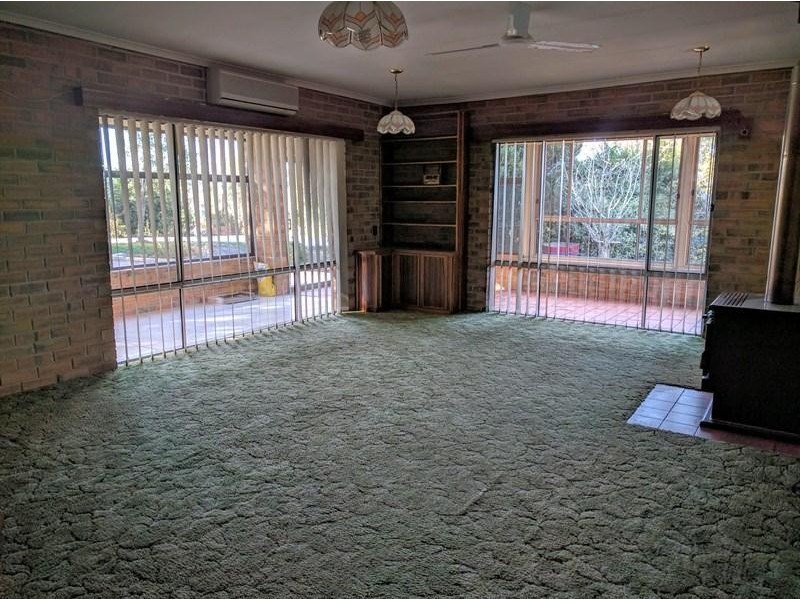 16 Hart Road, Mount Barker SA 5251