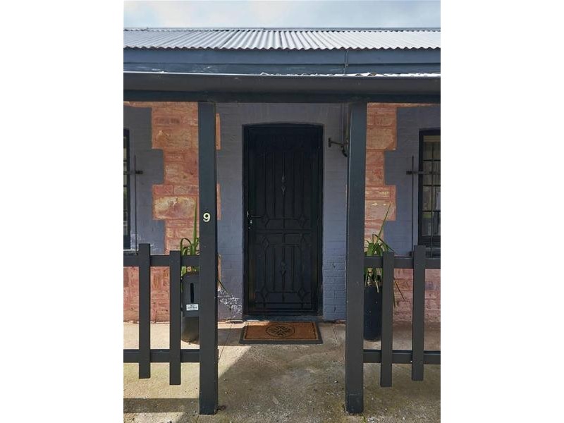 9 Newland Street, Mount Barker SA 5251