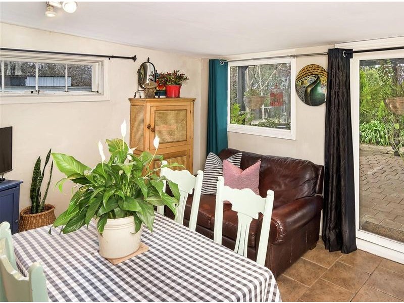 9 Newland Street, Mount Barker SA 5251