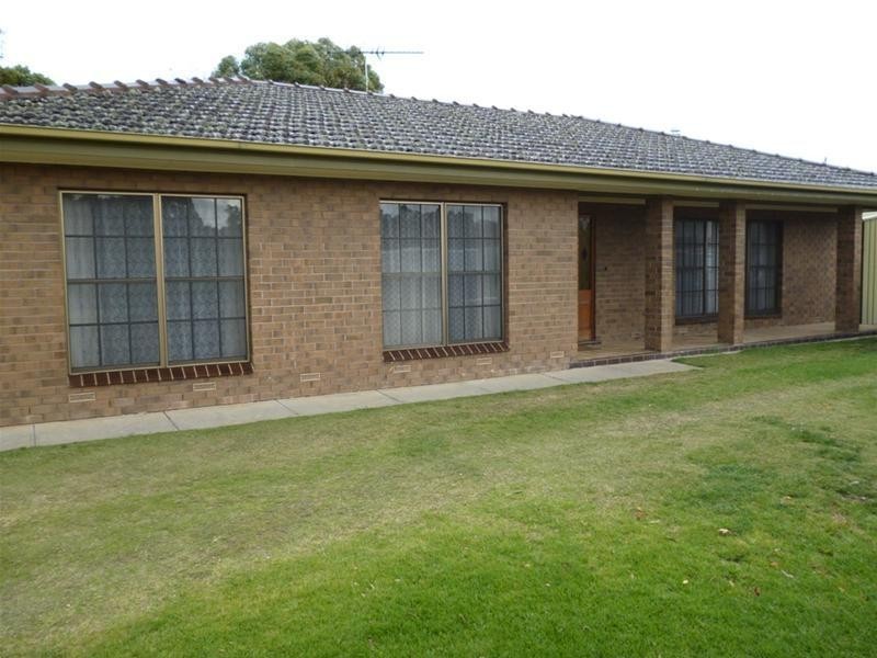 2 Chapman Crescent, Mount Barker SA 5251