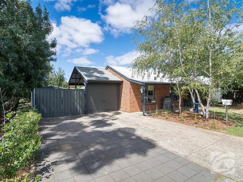 13 Douglas Drive, Mount Barker SA 5251