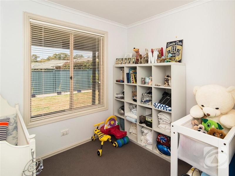 13 Douglas Drive, Mount Barker SA 5251