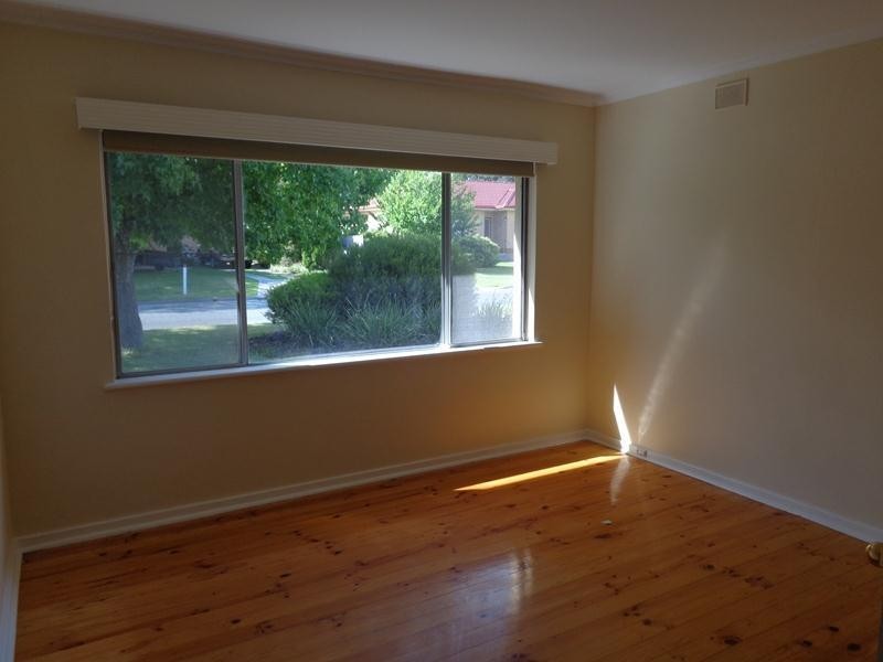 13 Knott Street, Mount Barker SA 5251