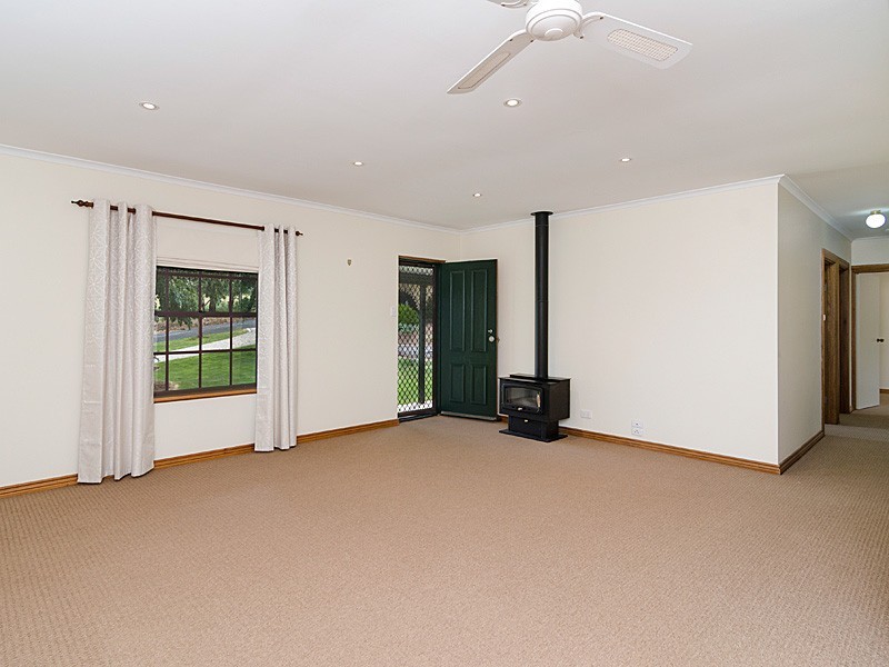 28 Bollen Road, Mount Barker SA 5251