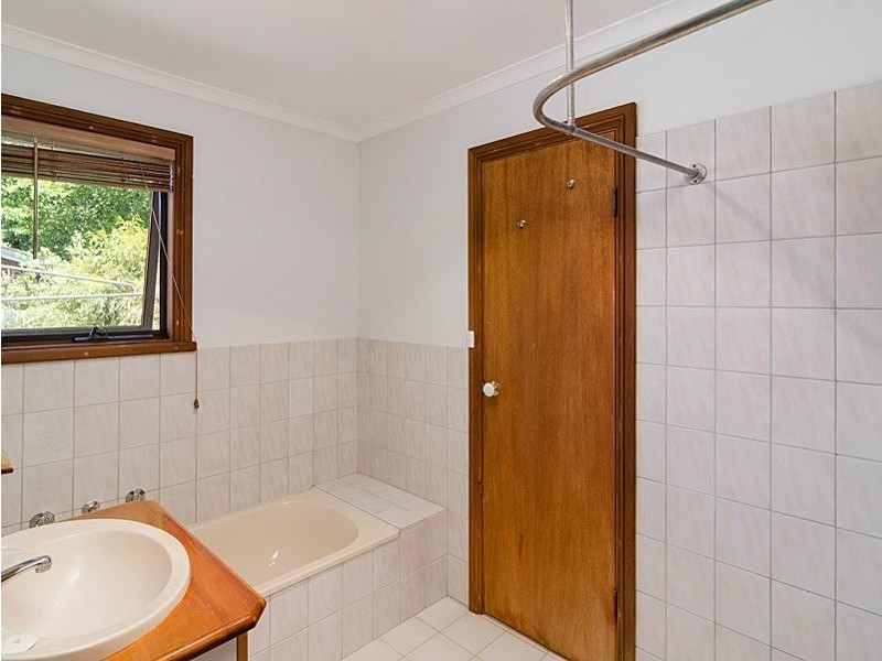 1A Teakle Court, Mount Barker SA 5251