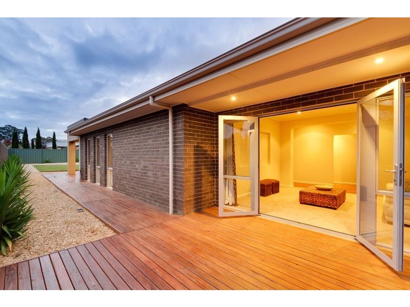 14 Barton Circuit, Mount Barker SA 5251