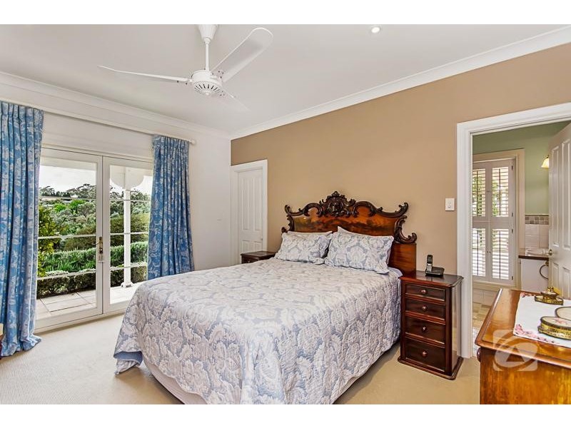 25 Waterford Avenue, Mount Barker SA 5251