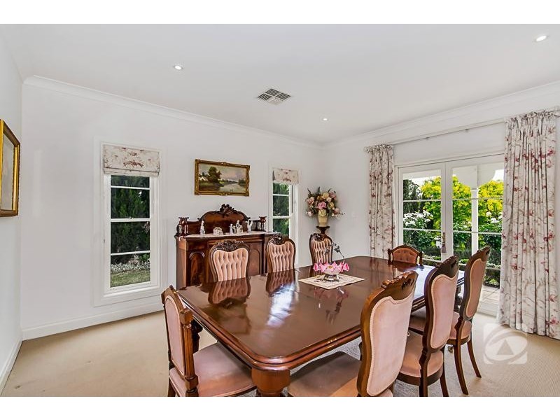 25 Waterford Avenue, Mount Barker SA 5251