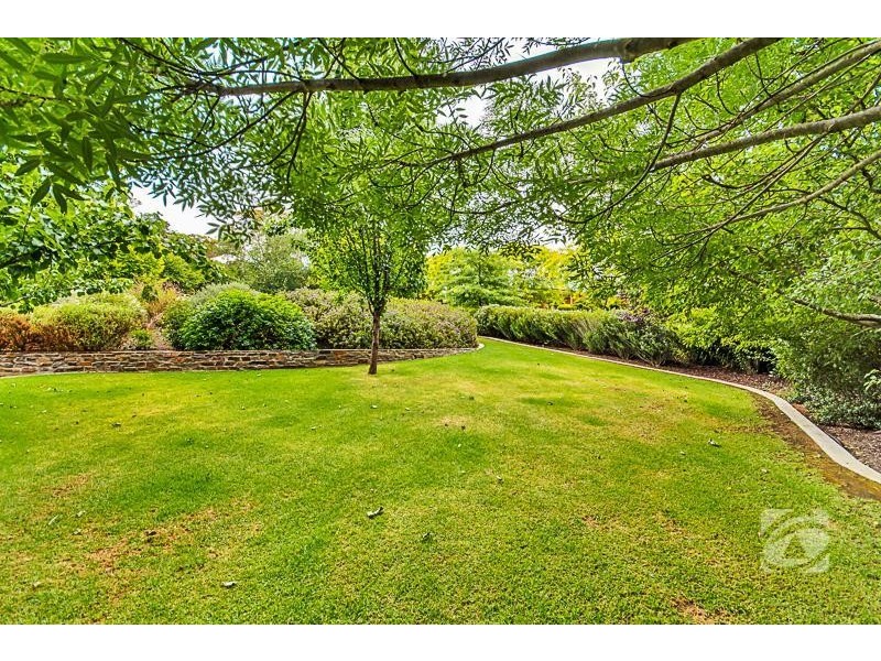 25 Waterford Avenue, Mount Barker SA 5251