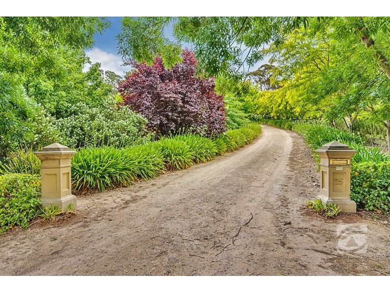 25 Waterford Avenue, Mount Barker SA 5251