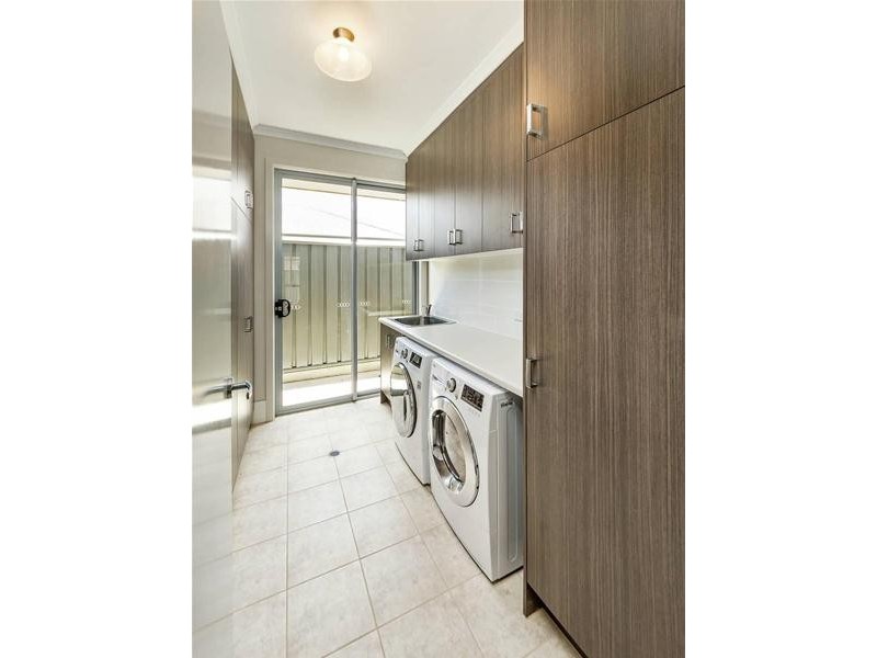 16 Ashfield Street, Mount Barker SA 5251