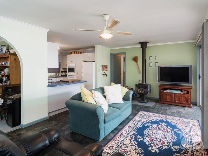 11 Stephens Avenue, Strathalbyn SA 5255