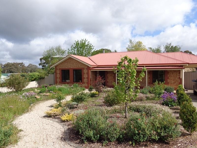 3 Honeysuckle Drive, Woodside SA 5244