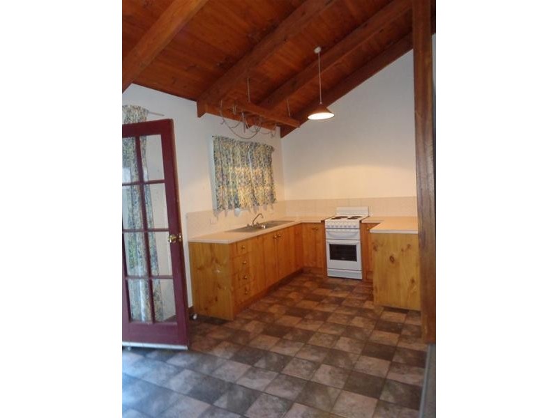 28 Parker Avenue, Strathalbyn SA 5255