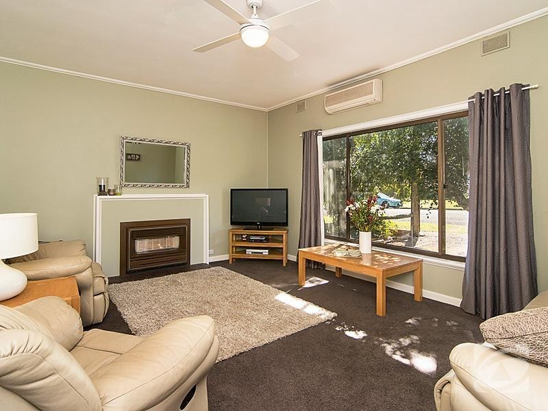18 Stephenson Street, Mount Barker SA 5251