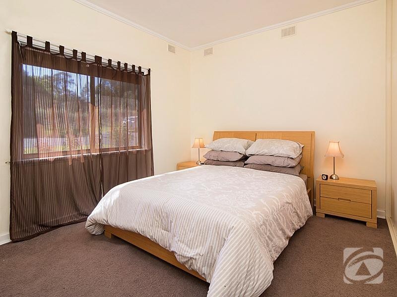 18 Stephenson Street, Mount Barker SA 5251