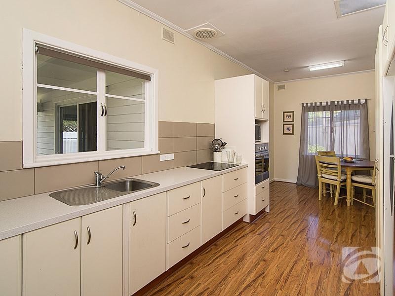 18 Stephenson Street, Mount Barker SA 5251