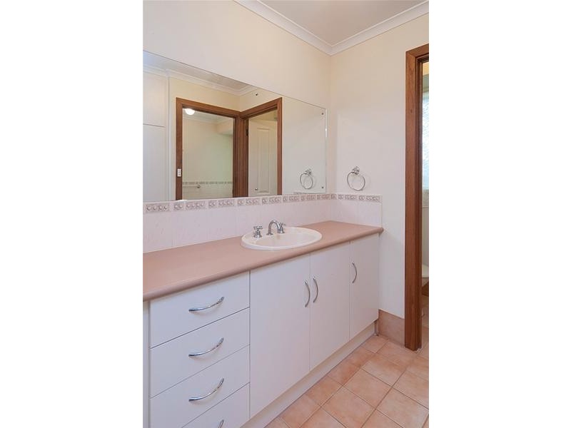 16 Carruthers Court, Strathalbyn SA 5255