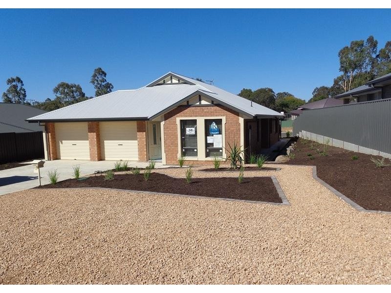4 Graham Close, Mount Barker SA 5251