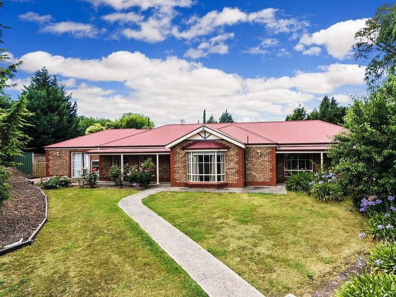 24 Dalmeny Drive, Mount Barker SA 5251