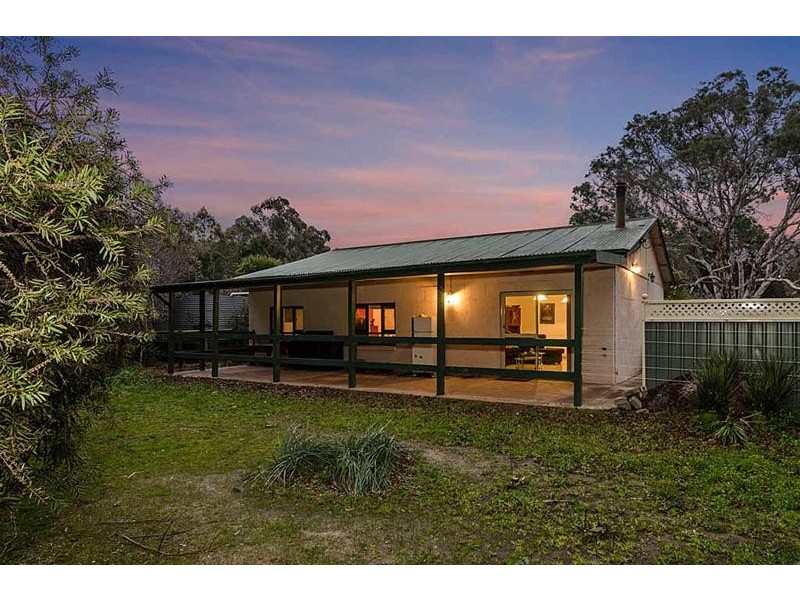 7 Walters Road, Oakbank SA 5243