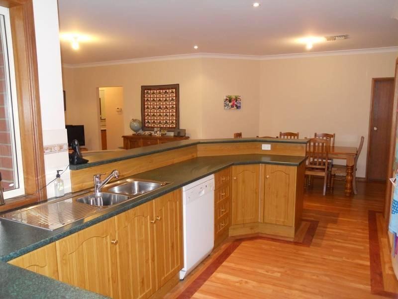 19 Cowan Avenue, Littlehampton SA 5250