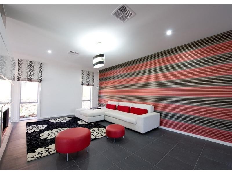 18 Greenfield Street, Mount Barker SA 5251