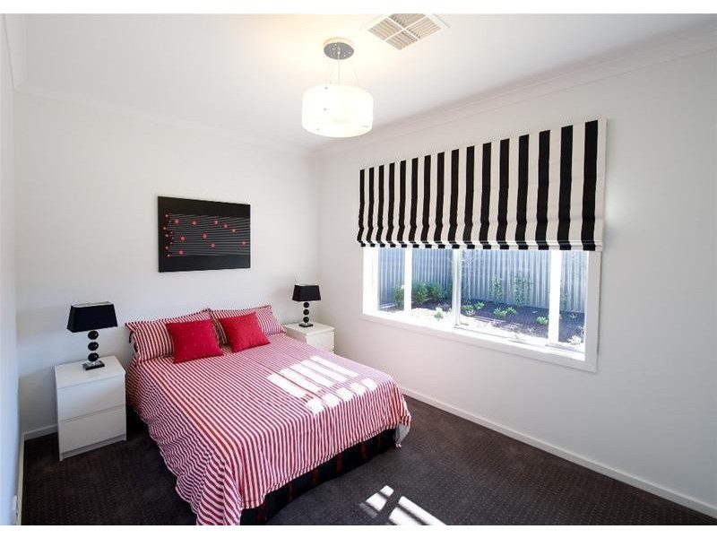 18 Greenfield Street, Mount Barker SA 5251