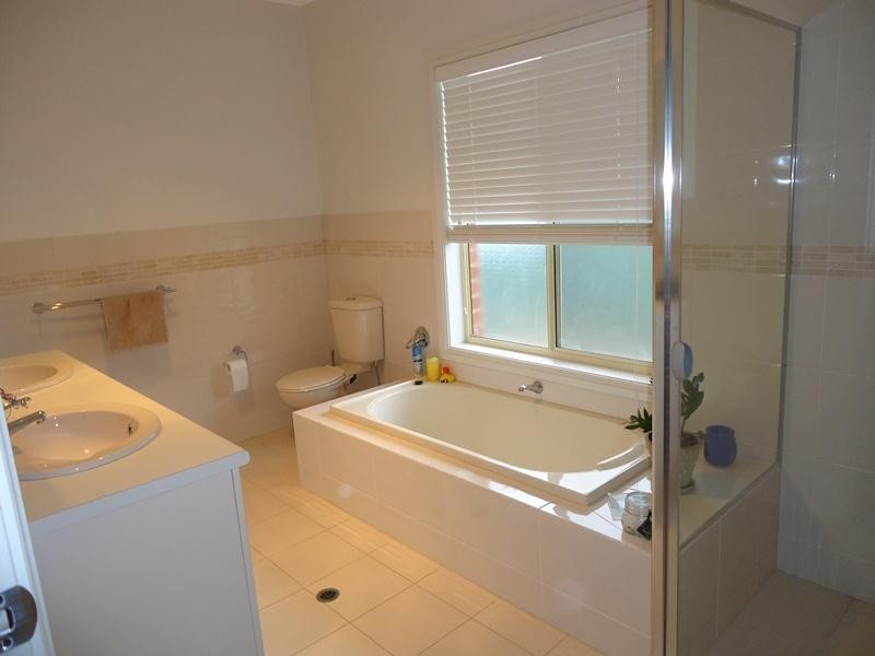 2/4-6 Caldwell Street, Strathalbyn SA 5255