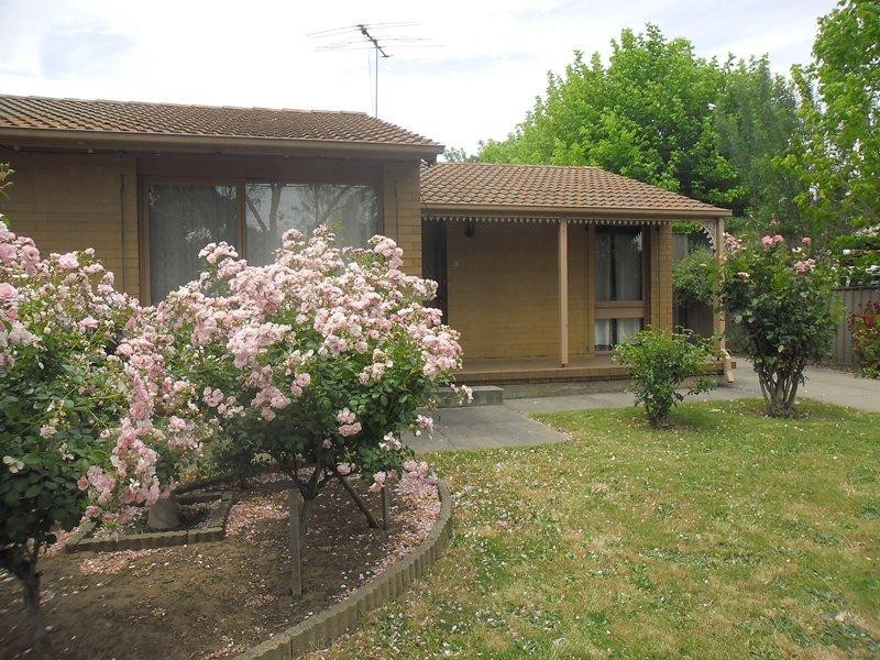 63 Victoria Road, Mount Barker SA 5251