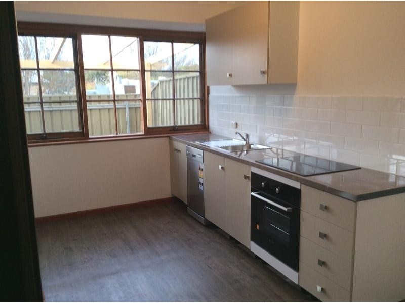 1/1 Johns Lane, Hahndorf SA 5245