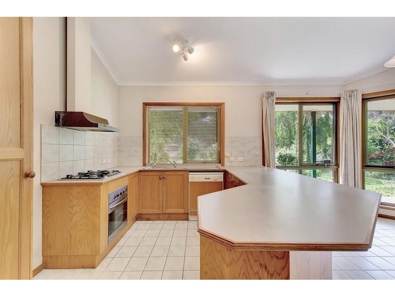 21 Avoca Avenue, Bridgewater SA 5155