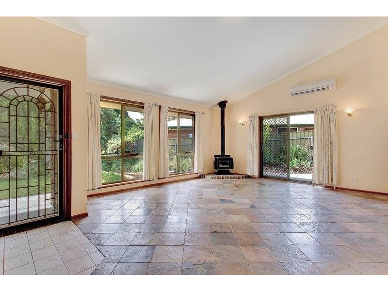 21 Avoca Avenue, Bridgewater SA 5155