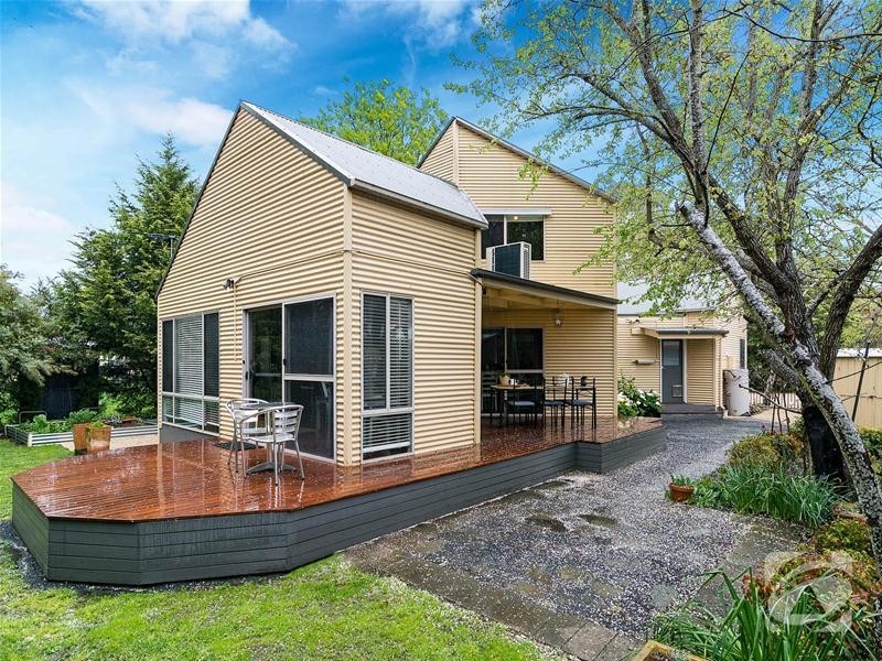 8 Railway Terrace, Mount Barker SA 5251