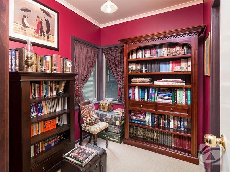 8 Railway Terrace, Mount Barker SA 5251