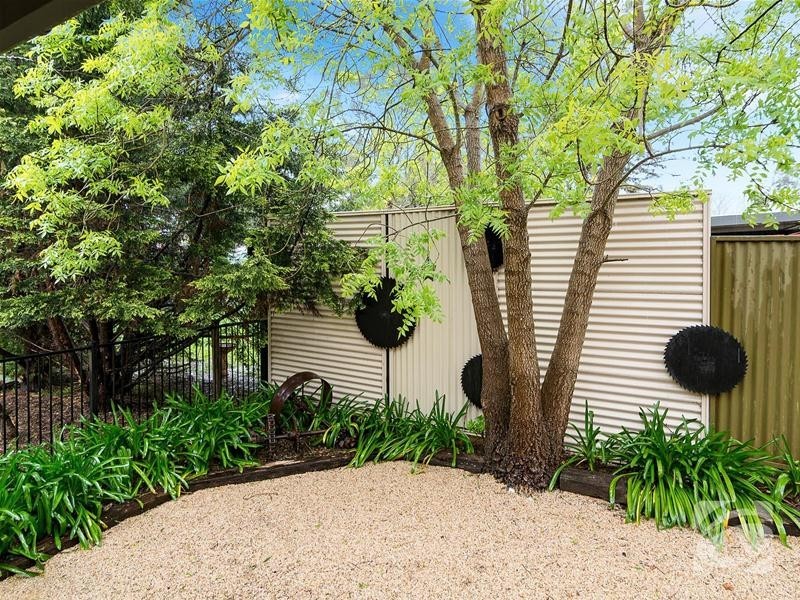 8 Railway Terrace, Mount Barker SA 5251