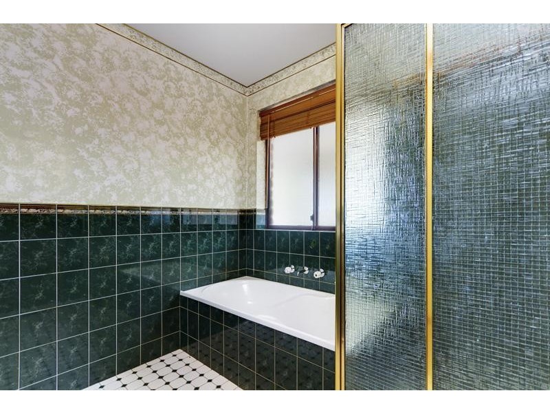 52 Bollen Road, Mount Barker SA 5251