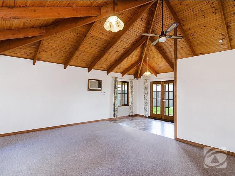 28 Parker Avenue, Strathalbyn SA 5255