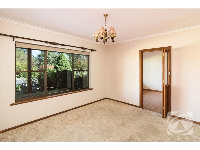 24 Thiele Grove, Hahndorf SA 5245
