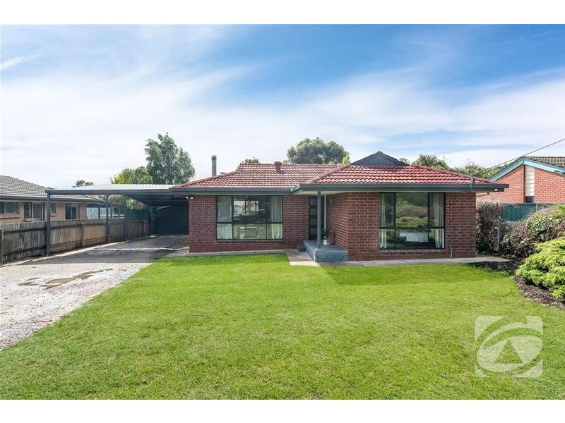 17 Deer Avenue, Mount Barker SA 5251