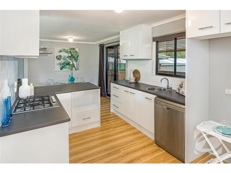 17 Deer Avenue, Mount Barker SA 5251