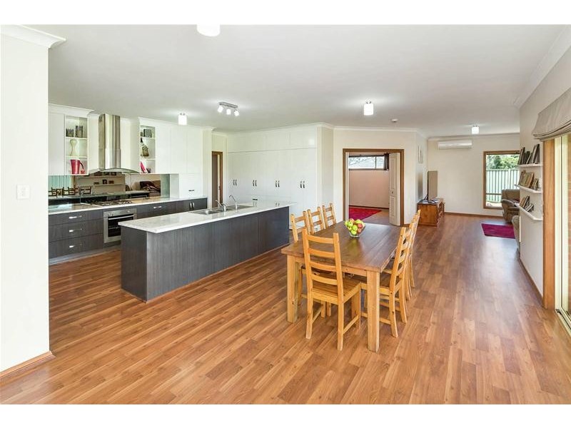 10 Creekside Grove, Mount Barker SA 5251