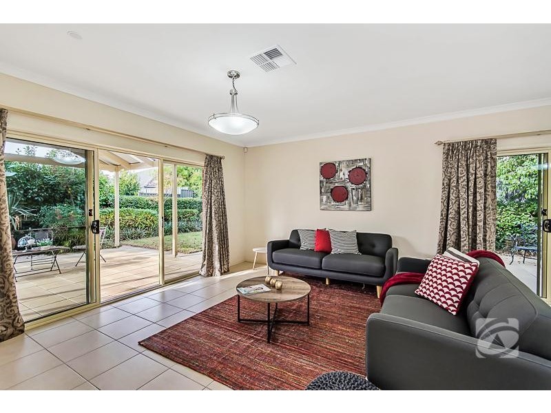 16 Greenfield Street, Mount Barker SA 5251