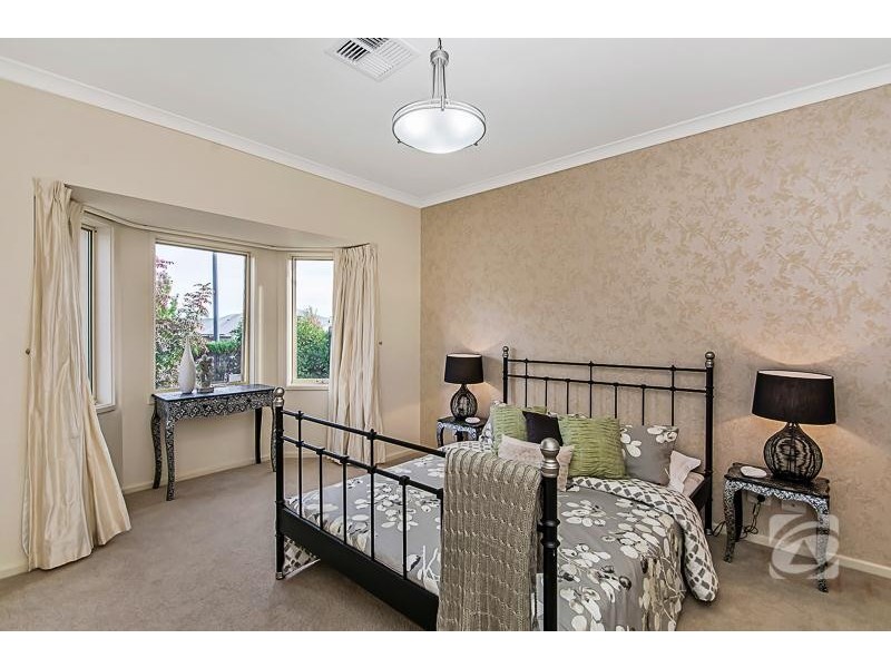 16 Greenfield Street, Mount Barker SA 5251