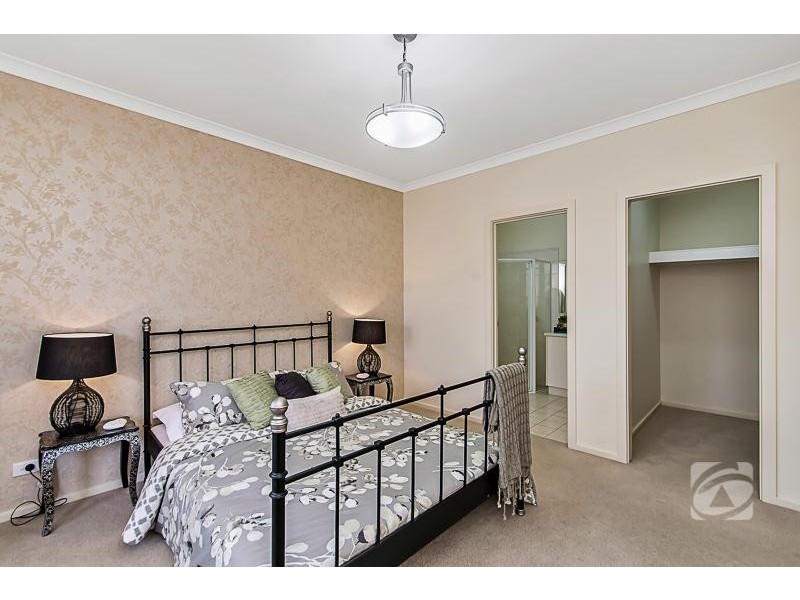 16 Greenfield Street, Mount Barker SA 5251