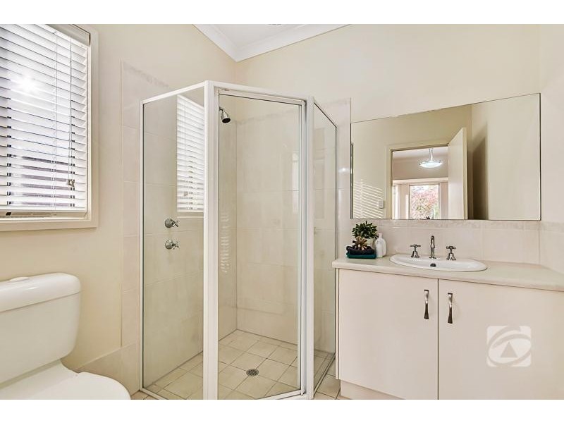 16 Greenfield Street, Mount Barker SA 5251